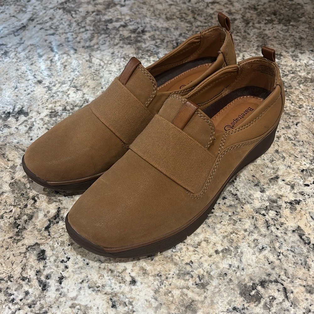 Baretraps Garner Brown Faux Leather Slip On Shoes Womens 8